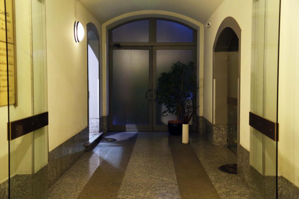 Charming Apartment The Castle Milano Eksteriør billede
