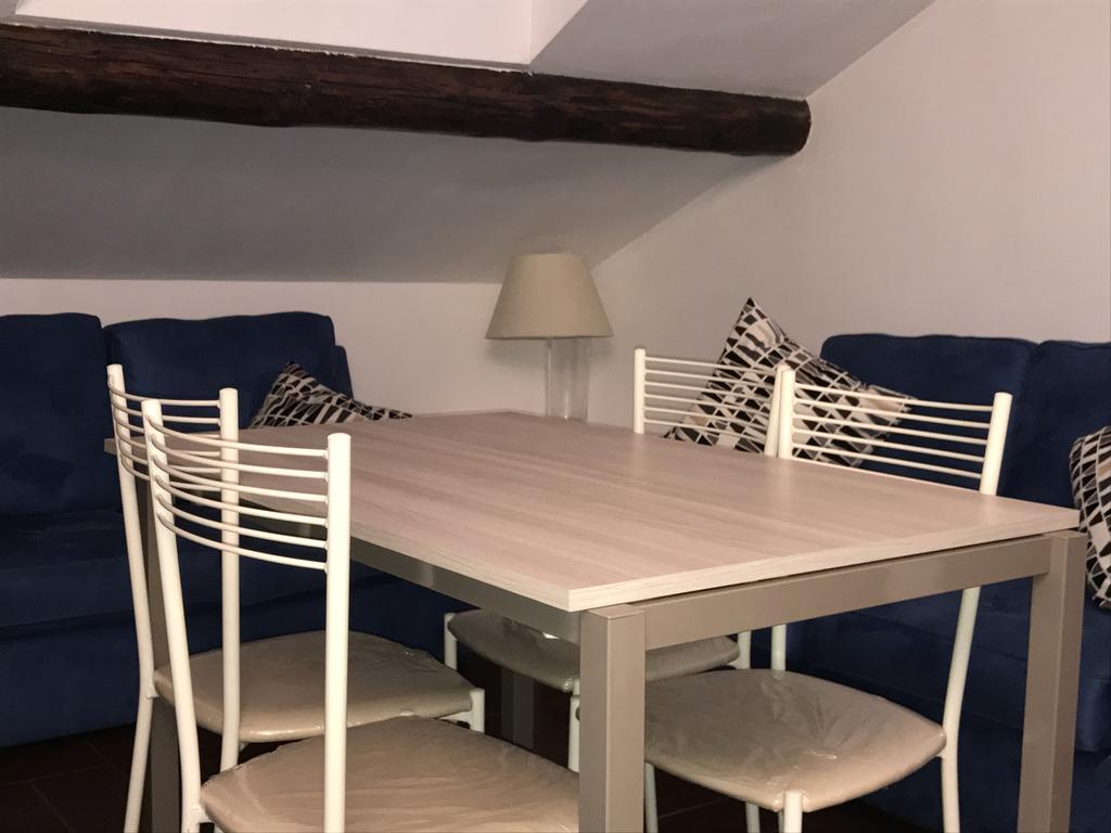 Charming Apartment The Castle Milano Eksteriør billede